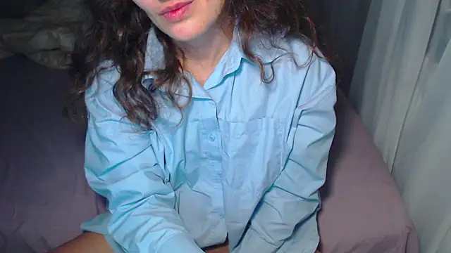 LoraPreston's cam snapshot