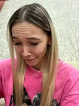 MoonSprinkle's cam snapshot