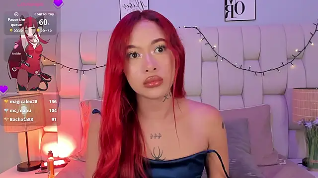 SkinnyFoxy's cam snapshot