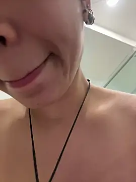 Alice_surprise's cam snapshot