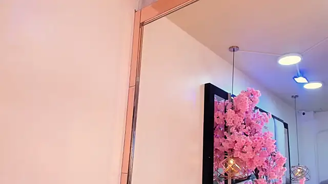 TessaCooper1's cam snapshot