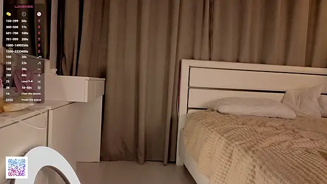 CoraleeSpadlin's cam snapshot