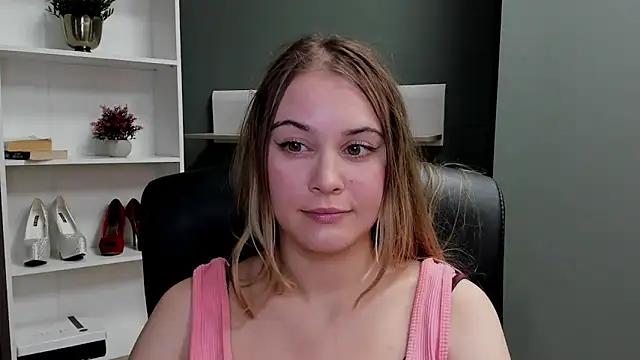 kitty_valeria's cam snapshot