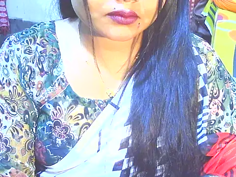 Nusrat_Faria07's cam snapshot