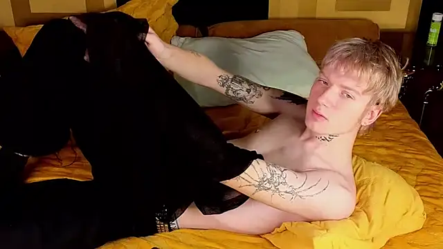 TRAVIS_CLAS live sex cam