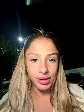 SophieVJ's cam snapshot