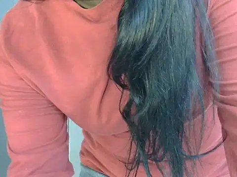 blackbeauti_22's cam snapshot