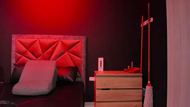 mia_milff's cam snapshot