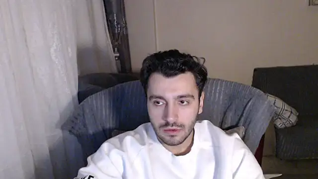 handsomeee04 live sex cam