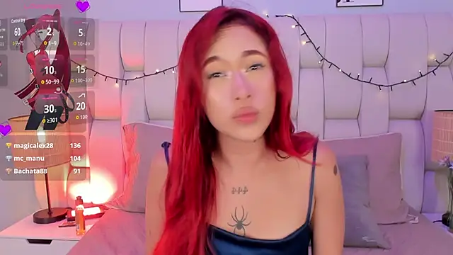 SkinnyFoxy's cam snapshot