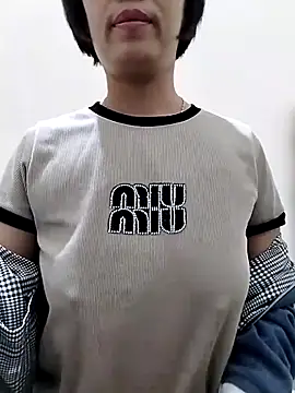 love_sexy090's cam snapshot