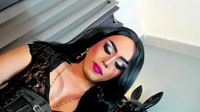 DominaAurumXXX's cam snapshot