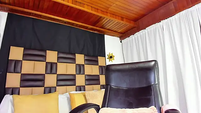 BarbieKano live sex cam