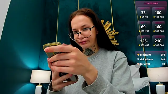 SarahLust live sex cam