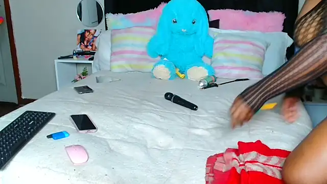 BLACKBERRYXX's cam snapshot