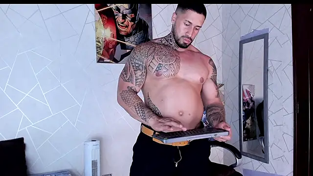 Cristian_Walker live sex cam