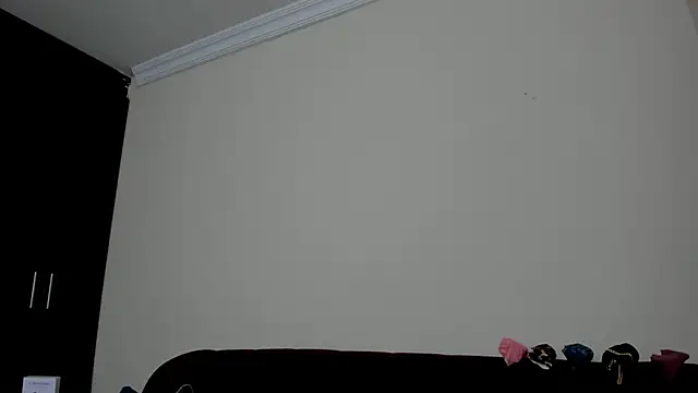 kiraGeiner live sex cam