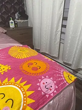 XValerie22 live sex cam