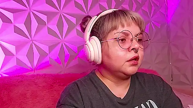 Satyn_doll's cam snapshot