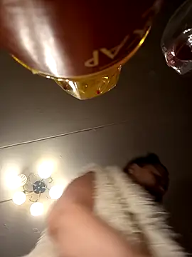 Tupo070481's cam snapshot