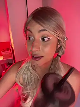 nani_rosse_of's cam snapshot