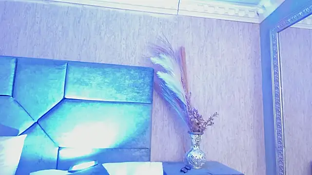 NaomySakura's web cam