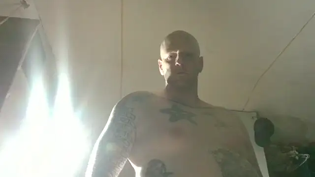 Daddyking6989 live sex cam