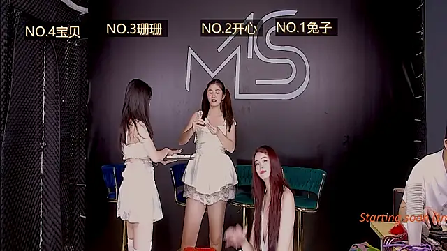 HYVN666888 live sex cam