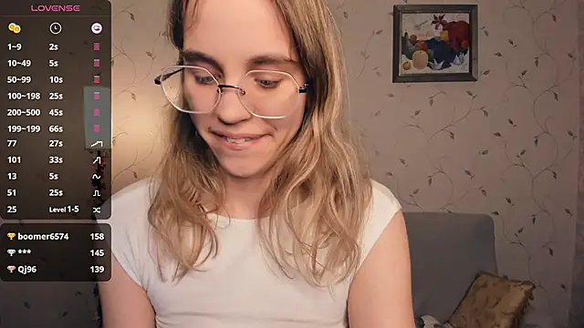 JoanBaggott's cam snapshot