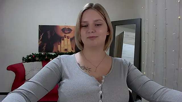 DianeMills's cam snapshot