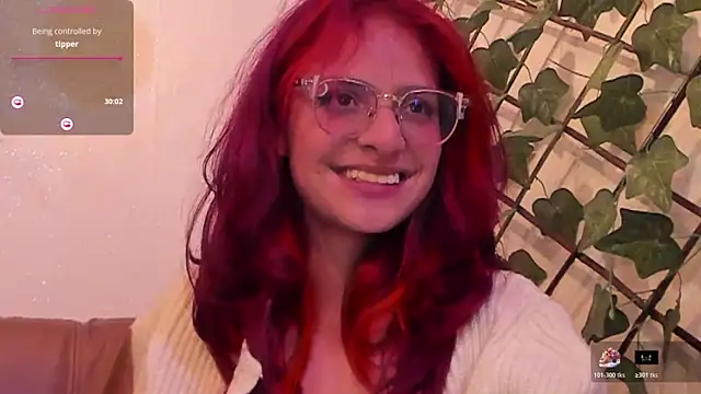 RedMeloddy's cam snapshot