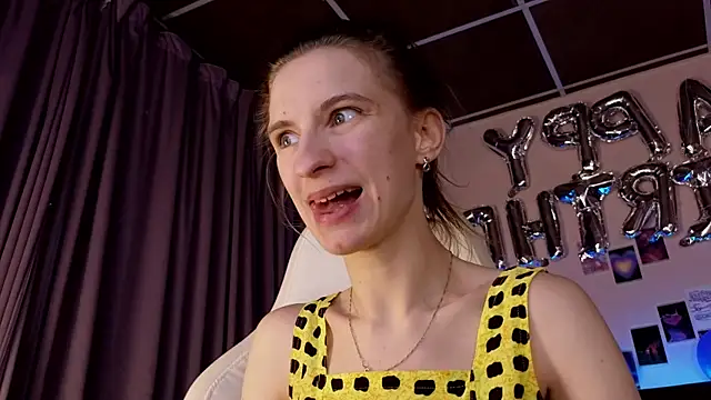 kaleriyaa_'s cam snapshot