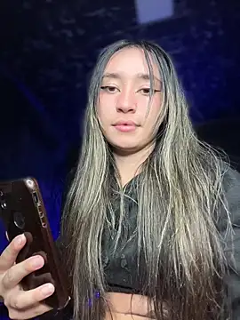 Sophie_LS's cam snapshot