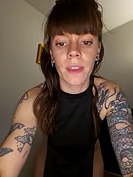 EmilieEdelana's cam snapshot