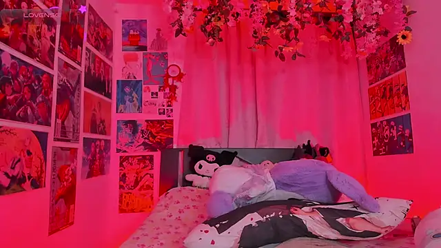 MissCurvyTop's cam snapshot