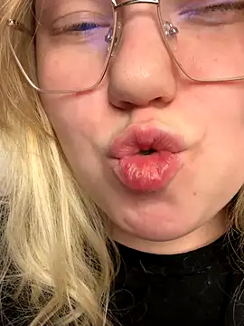 lame_cat's cam snapshot