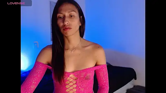 Corina_Ts's cam snapshot