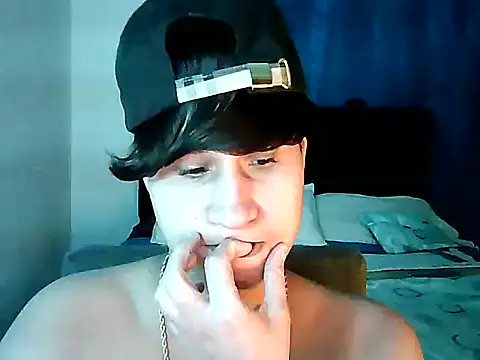 Im_Milan_Rs's cam snapshot