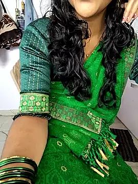 Cute-Telugu-Teacher's cam snapshot