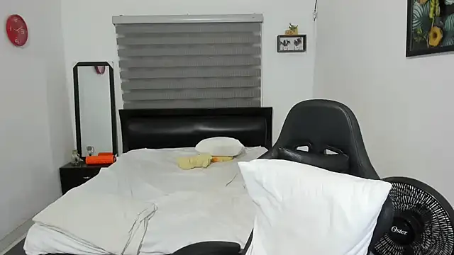 corzoethan live sex cam