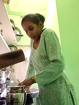 Hotty-Nidhi's cam snapshot