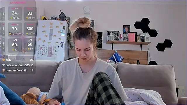 Girl_alone_home's cam snapshot