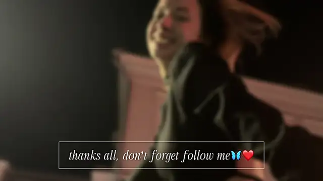 EmelyBenz's cam snapshot