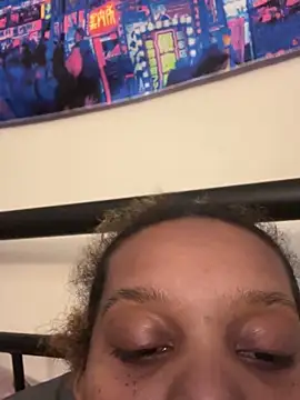 Goldenmami's cam snapshot