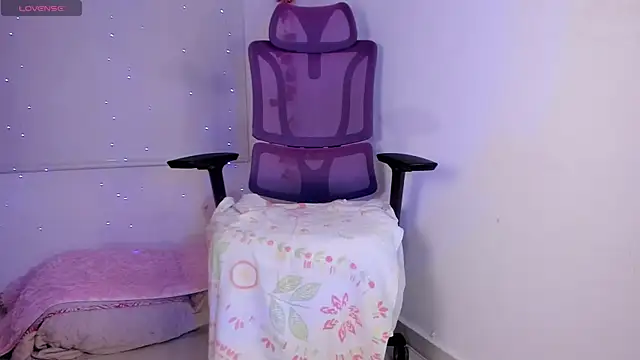 MiaWilsson_'s cam snapshot