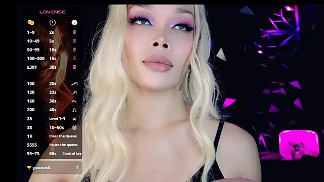 BEBEhugecock69's cam snapshot