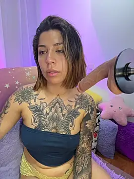 _antonella_dreamss's cam snapshot