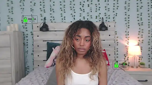 RobynKnight's cam snapshot