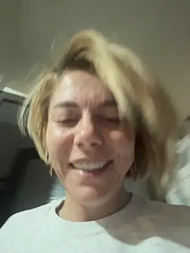 tanyagrey's cam snapshot