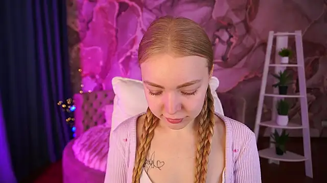 EmilySunshineS's cam snapshot